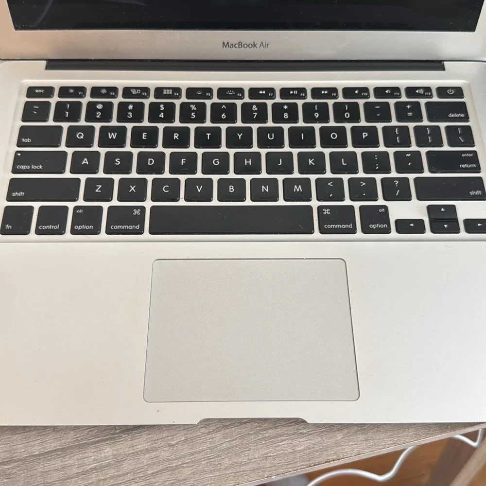 Apple MacBook in Sleek Silver Finish 13 inch